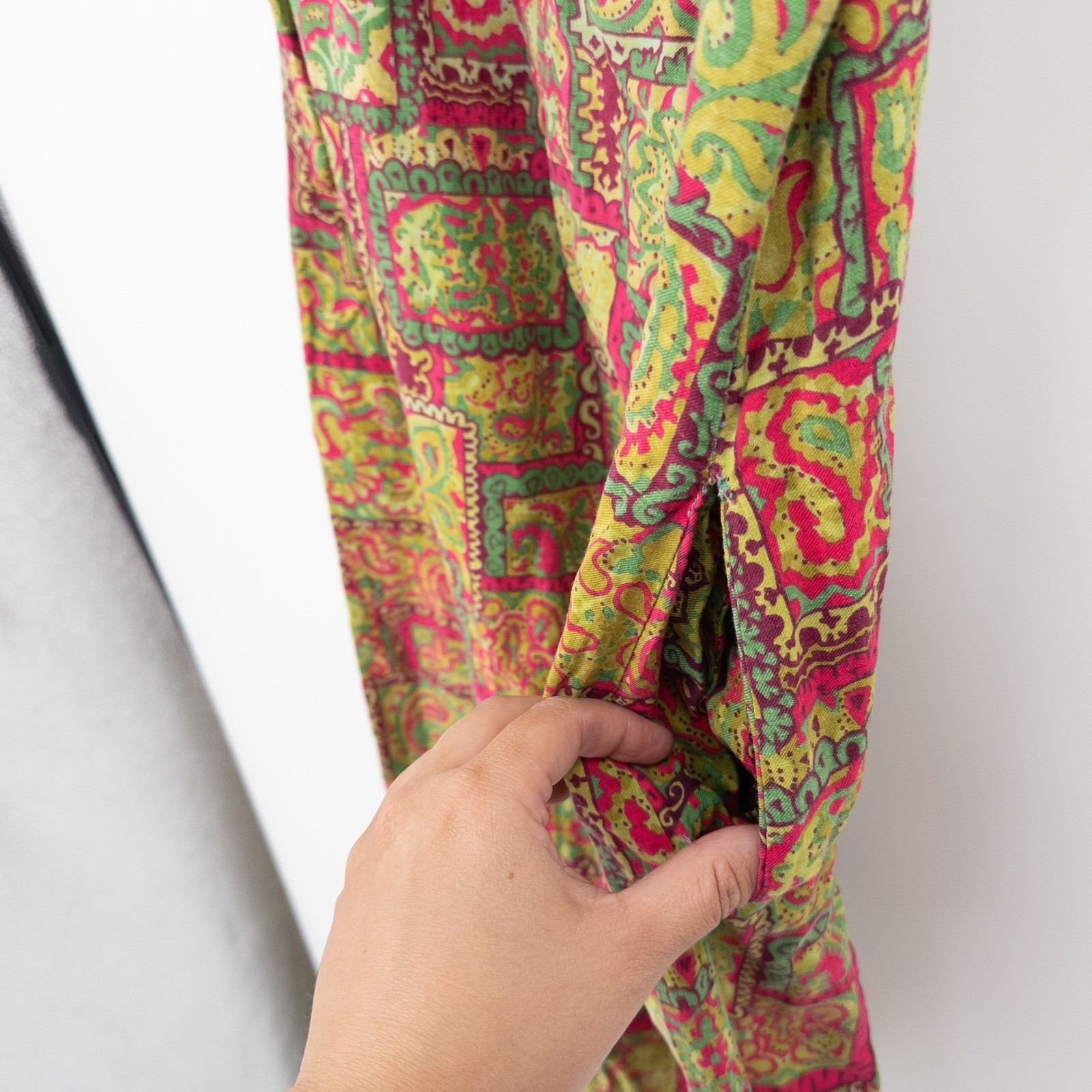 Vintage 60s 70s Shift Dress Womens Large Paisley Pink Green Psychedelic Mod