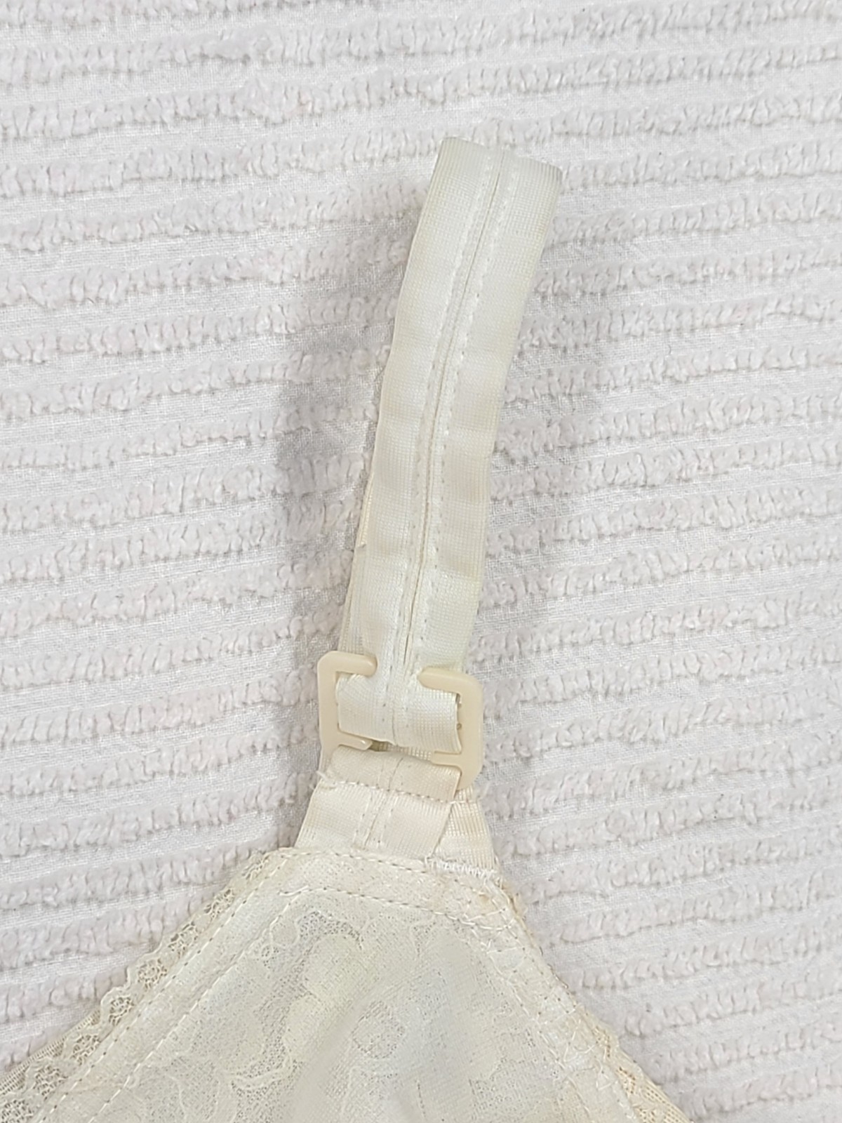 Vintage 1960s Longline Bullet Bra 38C Playtex Living Stayless Lace Mesh Pinup