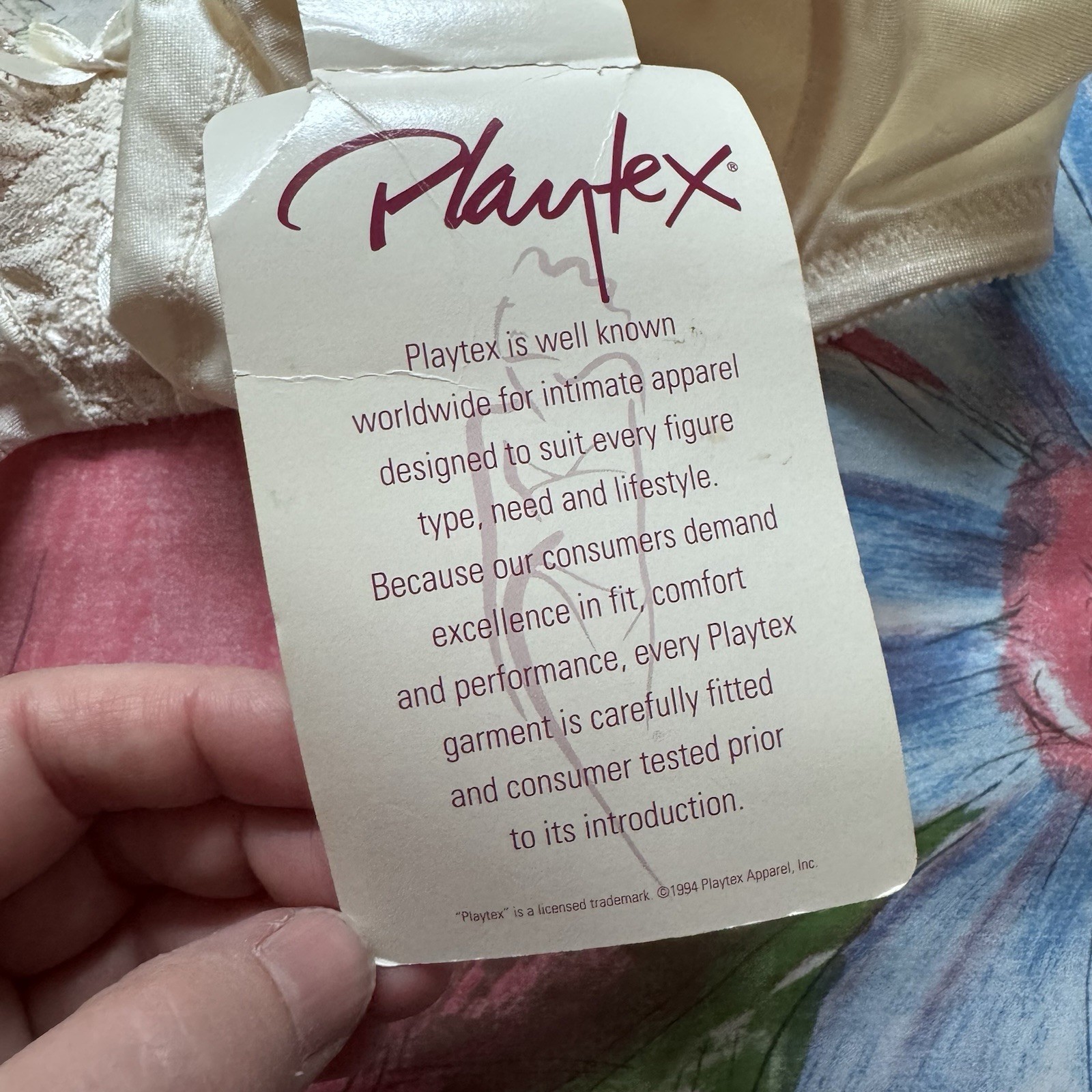 Vintage 1990s Deadstock Playtex Secrets 38B Bra – Lace Almond