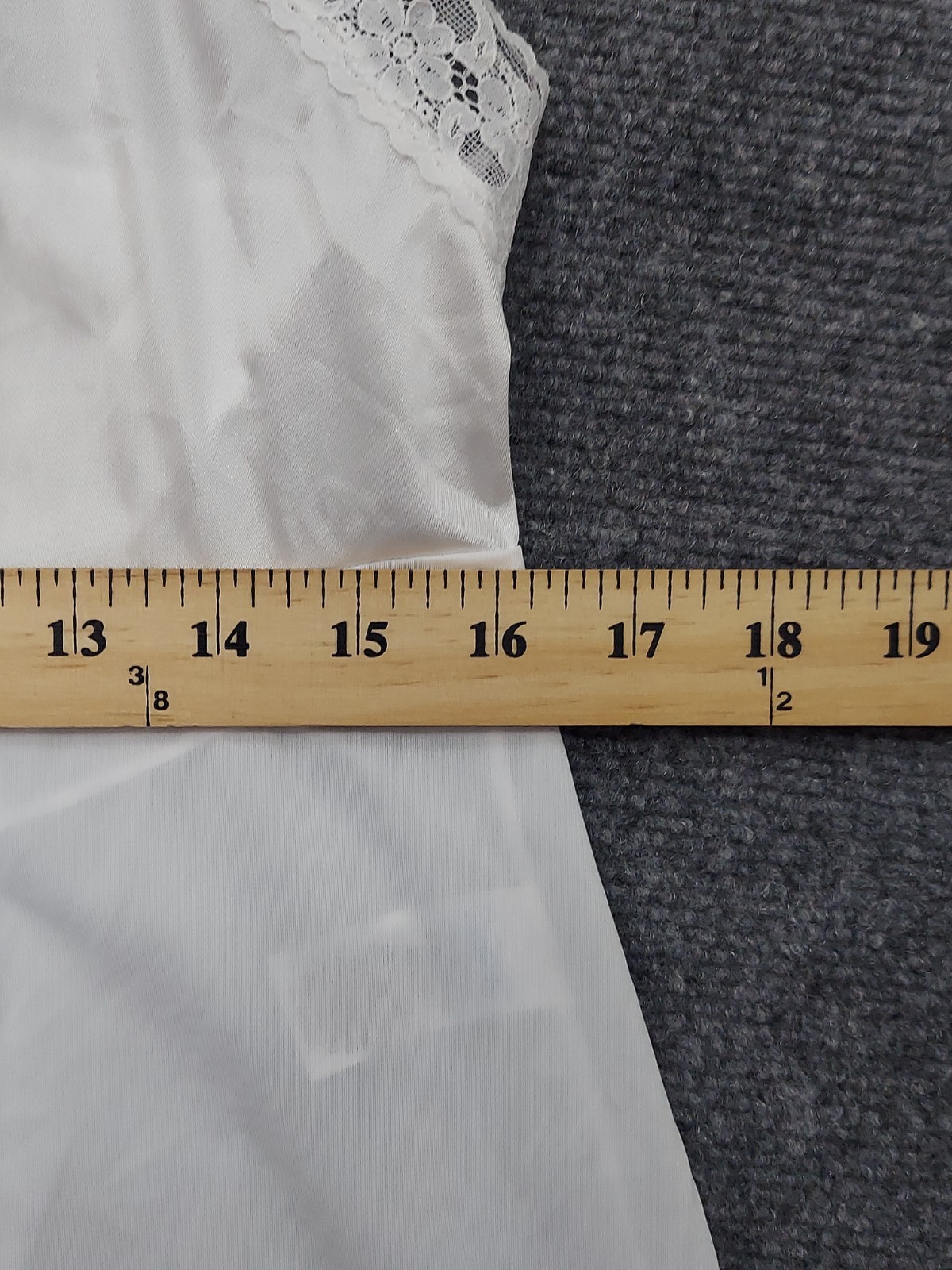 Vtg Vanity Fair Slip Dress Womens 40 Large White 24″ Lace Adj Straps USA Nylon