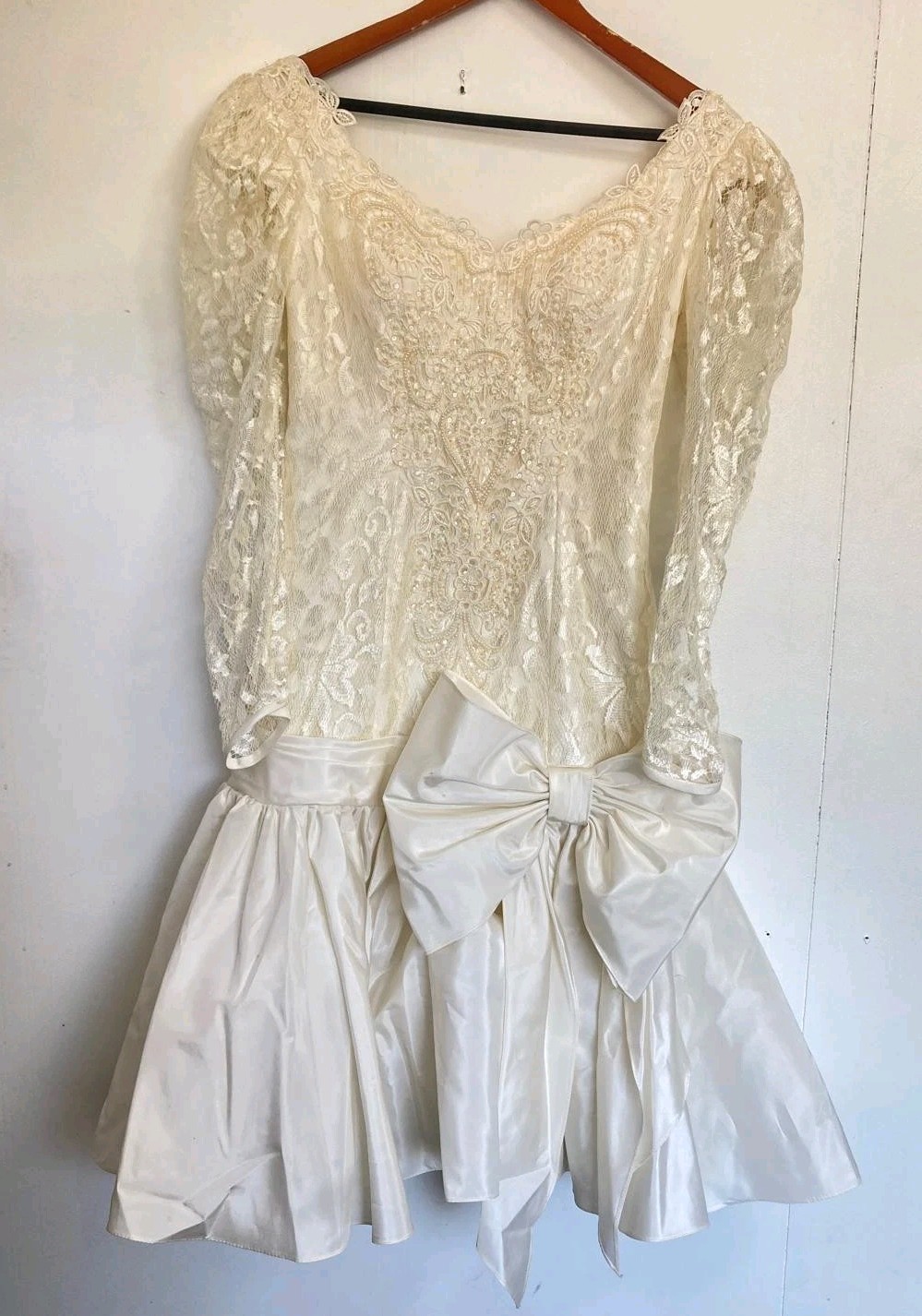 Vtg Wedding Dress Womens Ivory USA Custom Couture 80s Beaded Lace Satin Bow