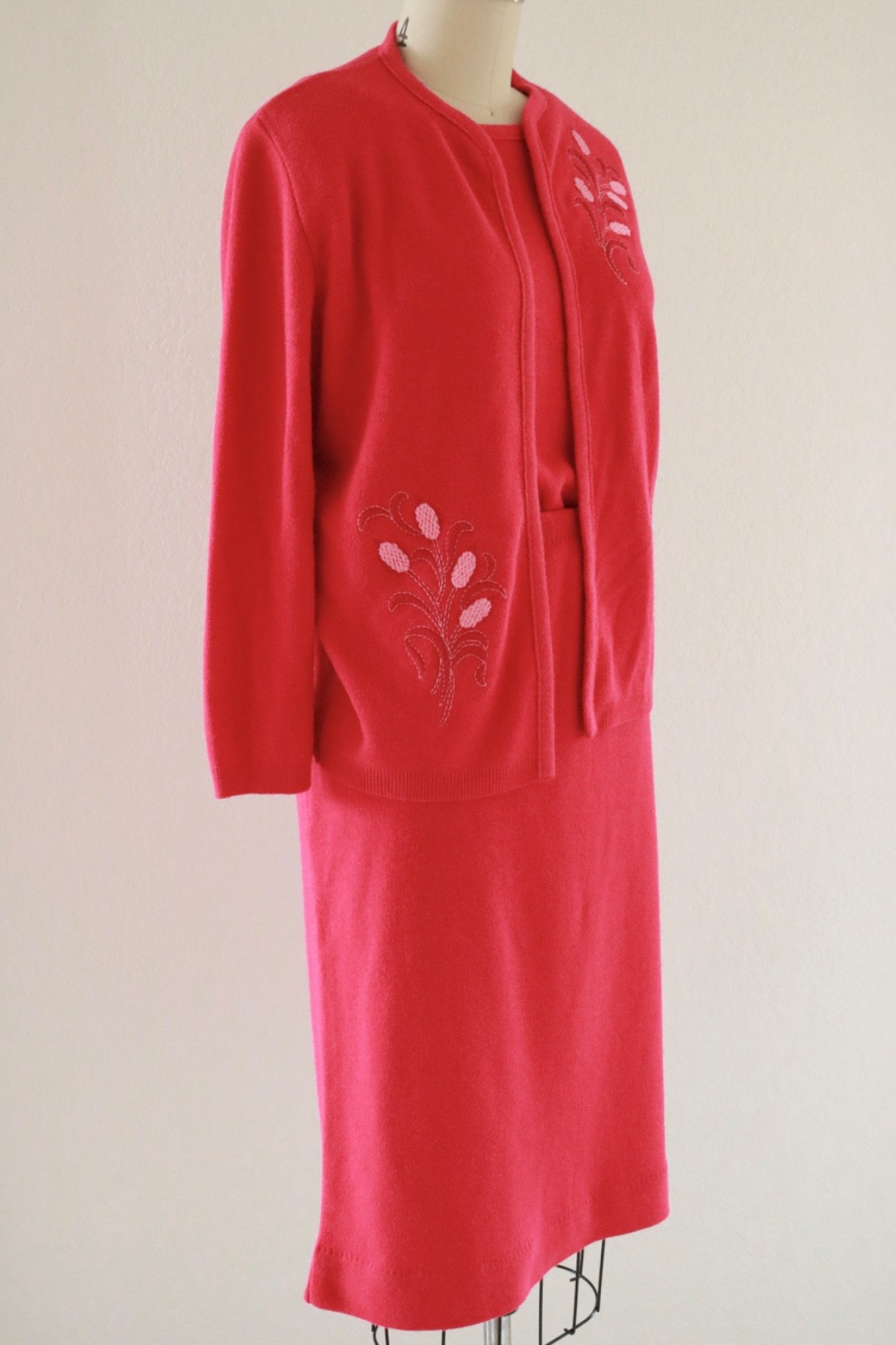 NWOT Vintage 50s 60s Pink 3 Piece Skirt, Top + Cardigan Set Embroidered Sz M