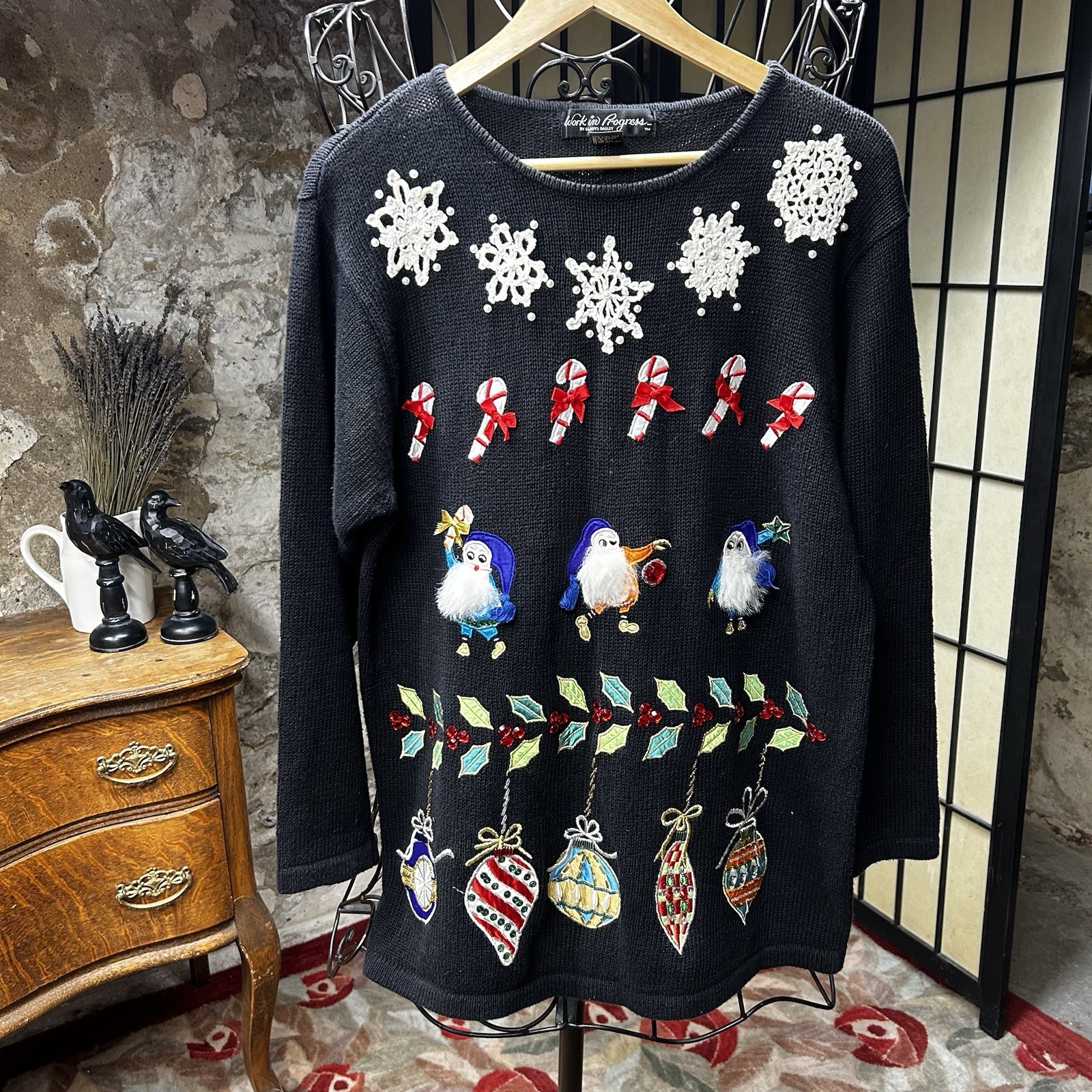 VTG 80s Work In Progress Christmas Characters Sweater: Size MEDIUM (8/10)
