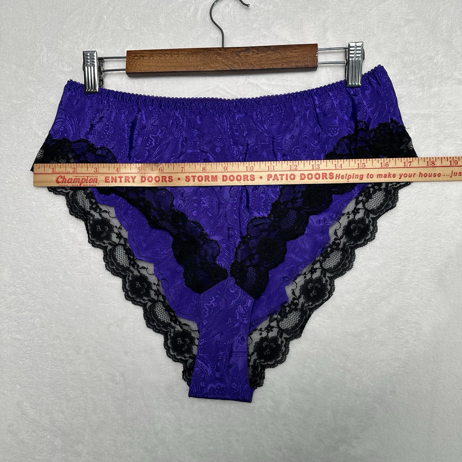 VTG Sedu’ Fine Lingerie Panty French Cut Shiny Paisley Royal Purple Lace Size S