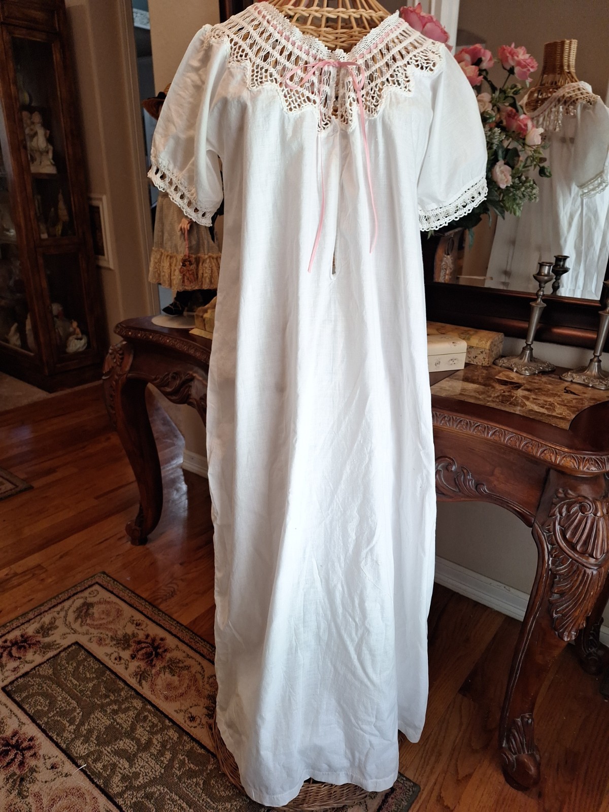Antique Edwardian Victorian White Cotton & Crochet Lace Night Gown Very Nice