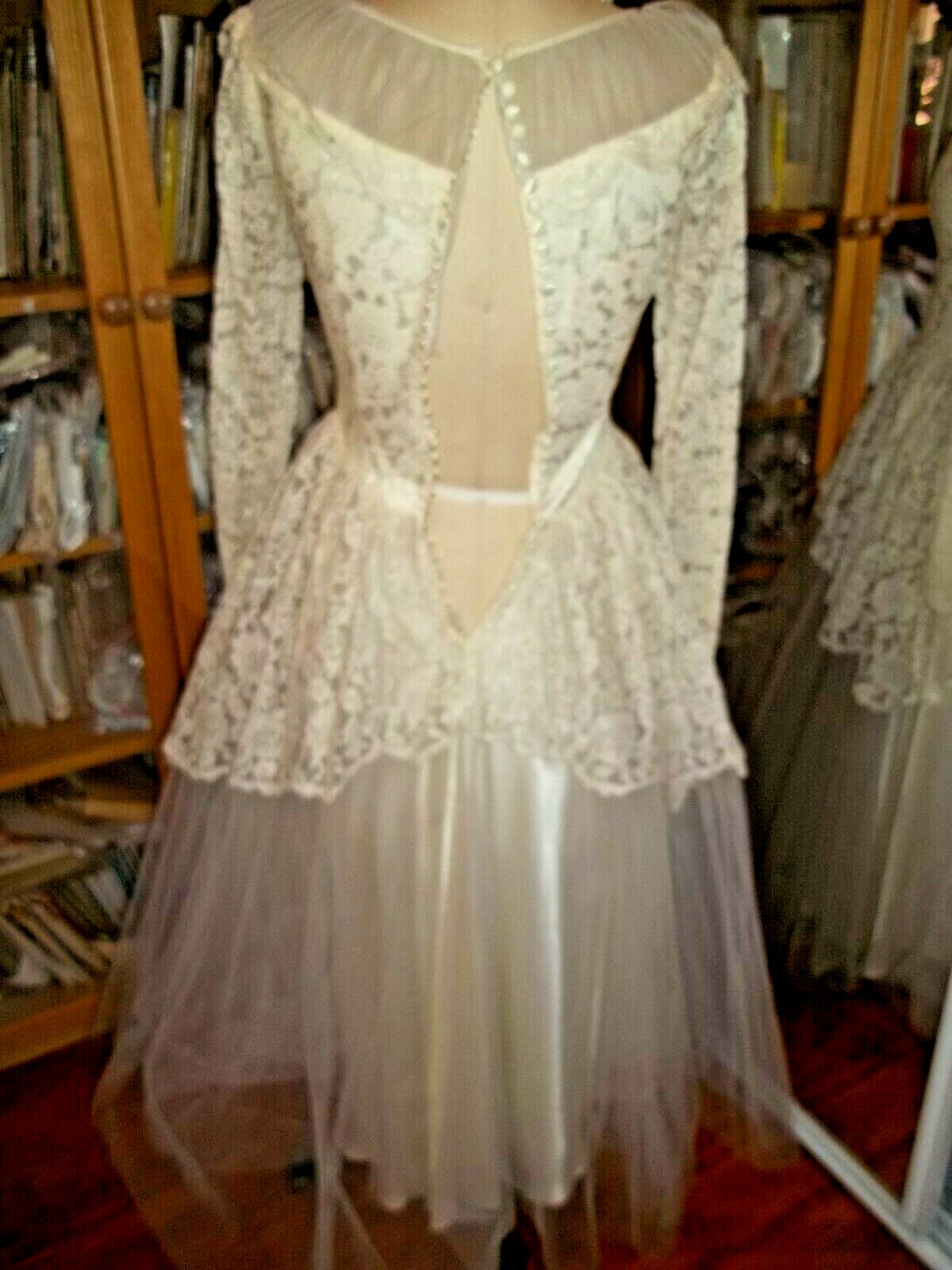 Vintage 50’s Tulle and Lace Ivory cupcake silhouette Wedding Gown Sz Small 36-37