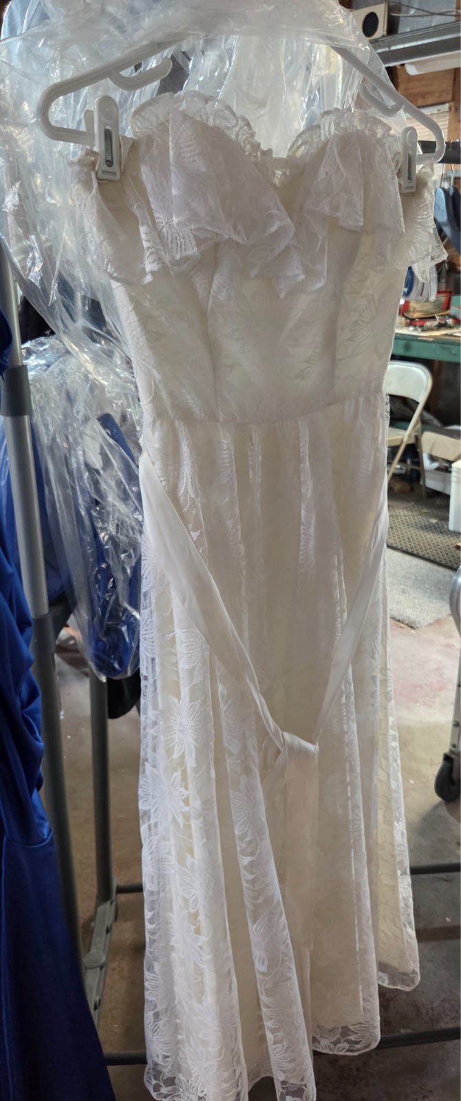 vtg Jolie Madame white lace and satin xs dress excellent condition