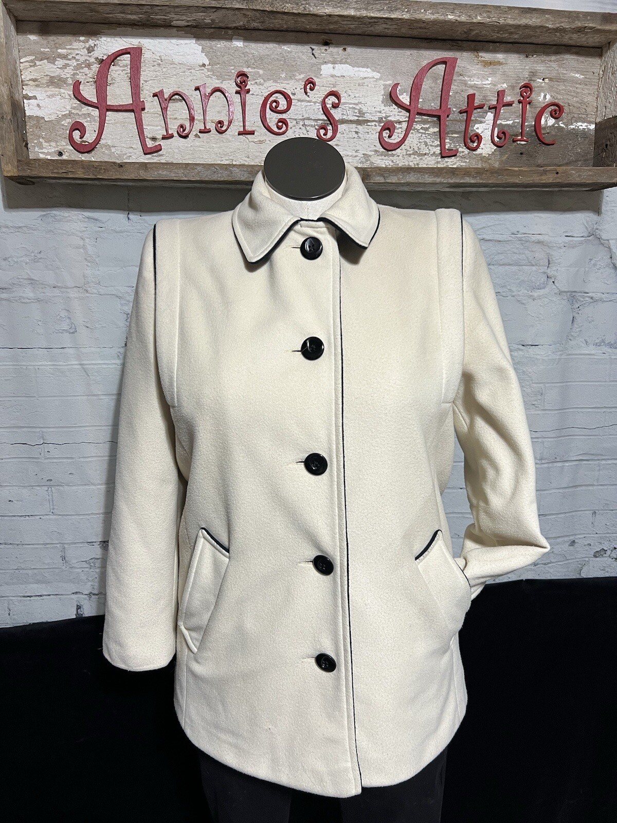 Wellington Kashmiracle Long Sleeve Coat Button Up Cream Black Womens M Jacket 8