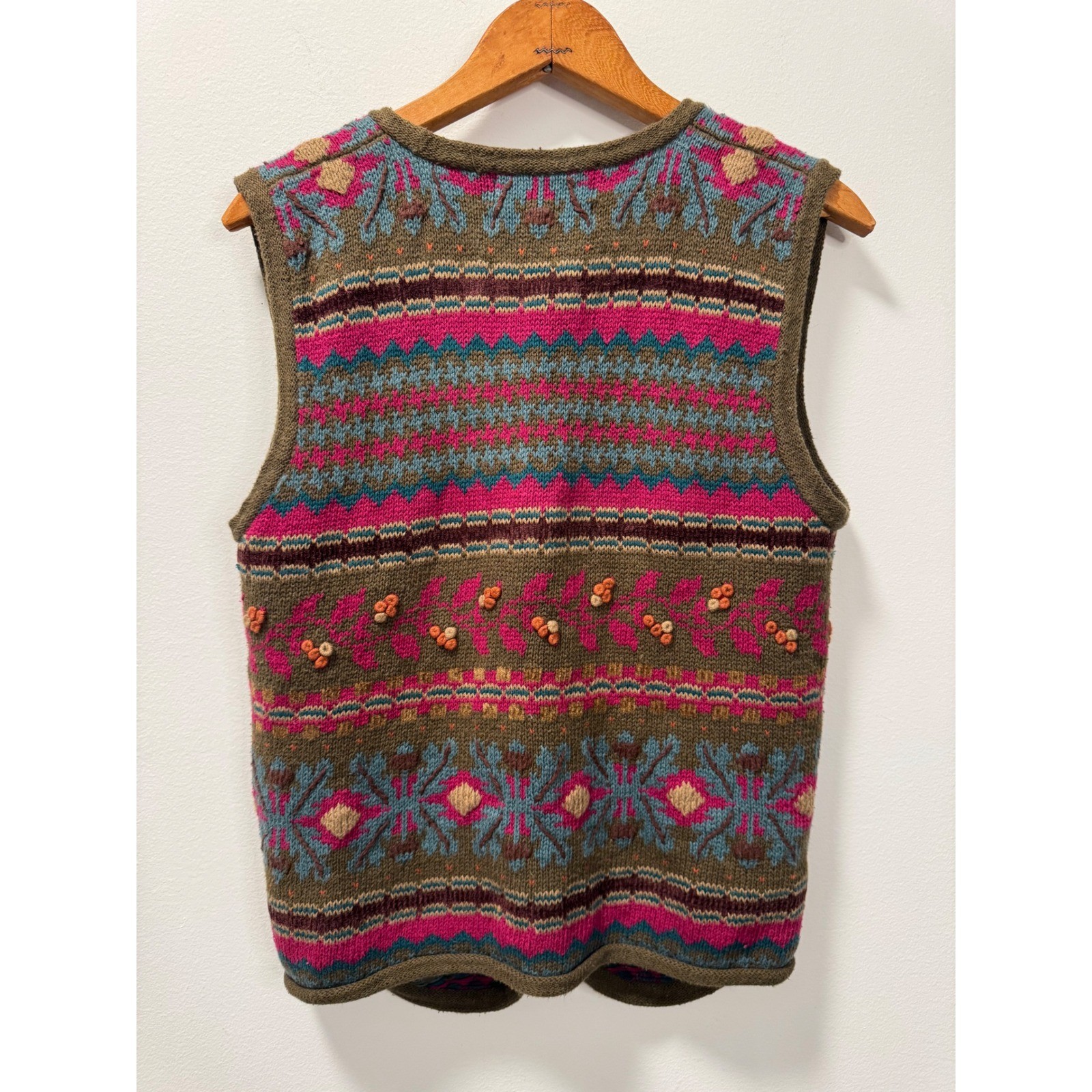 Portraits by Northern Isles Hand Embroidered Fair Isle Grandma Sweater Vest S