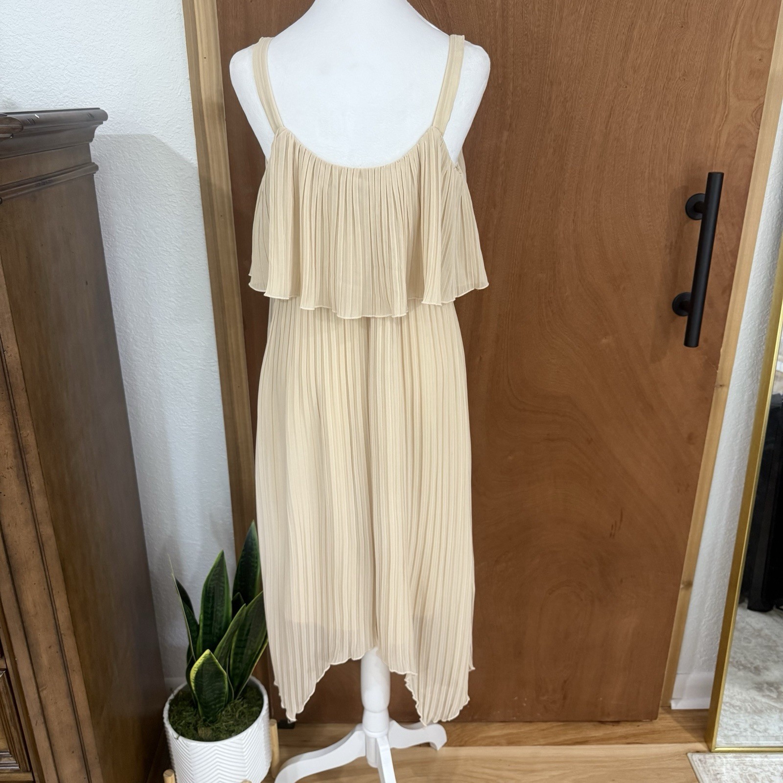 Vintage Nude Accordion-Pleated Chiffon Dress Sz 8 Wedding Guest Minimalist Chic