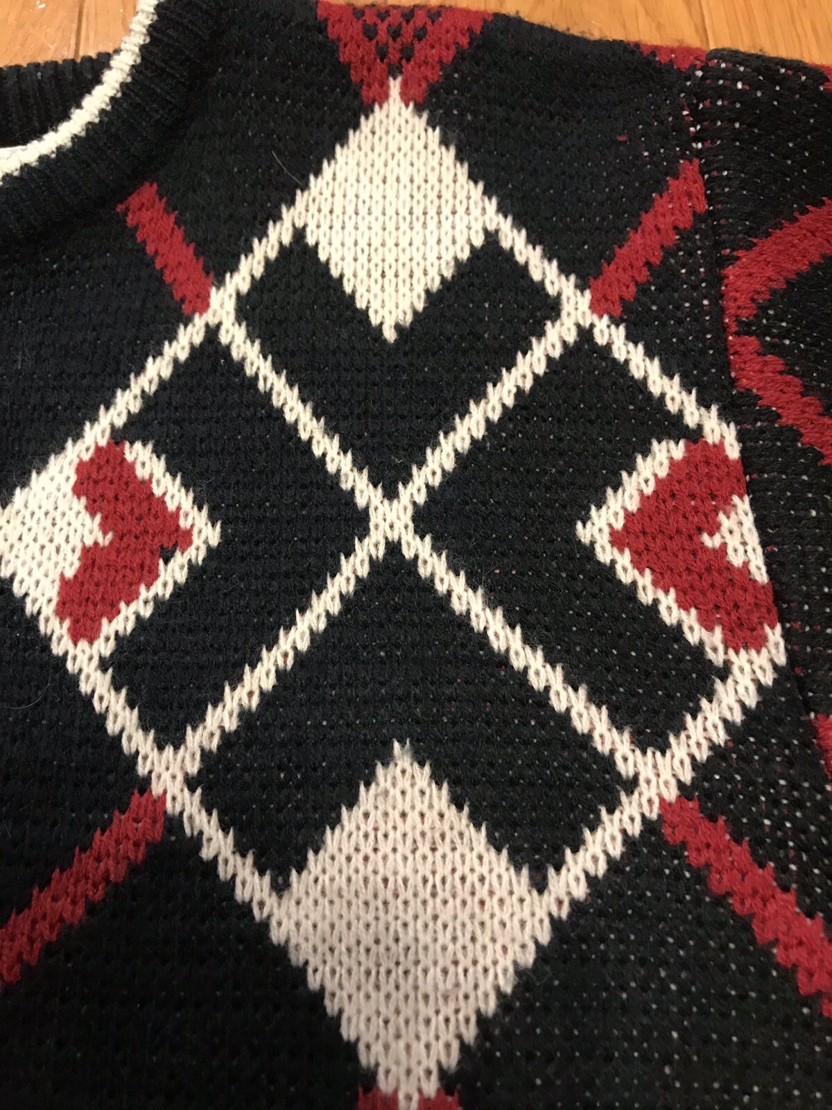 Vintage Suburban Petites Crewneck Sweater Red Black Geometric Pattern Large
