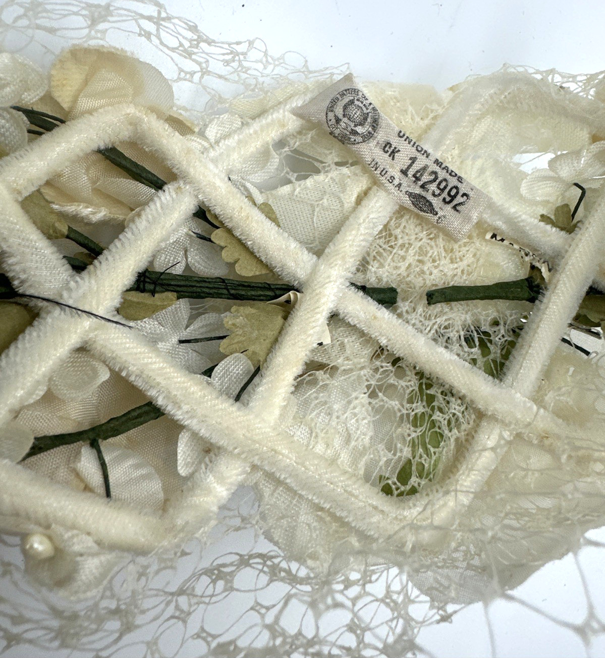Vintage 1960s Union Made Bridal Headpiece White Rose Velvet Posies Netting