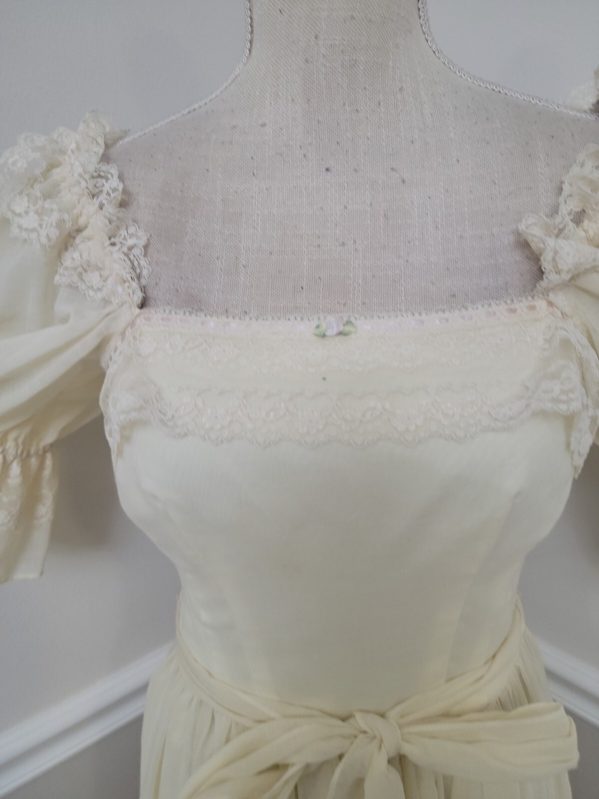 VTG70’s Candi Jones Ivory Ruffle Lace Dress/Prairie/Hippie/Wedding Beach Dress