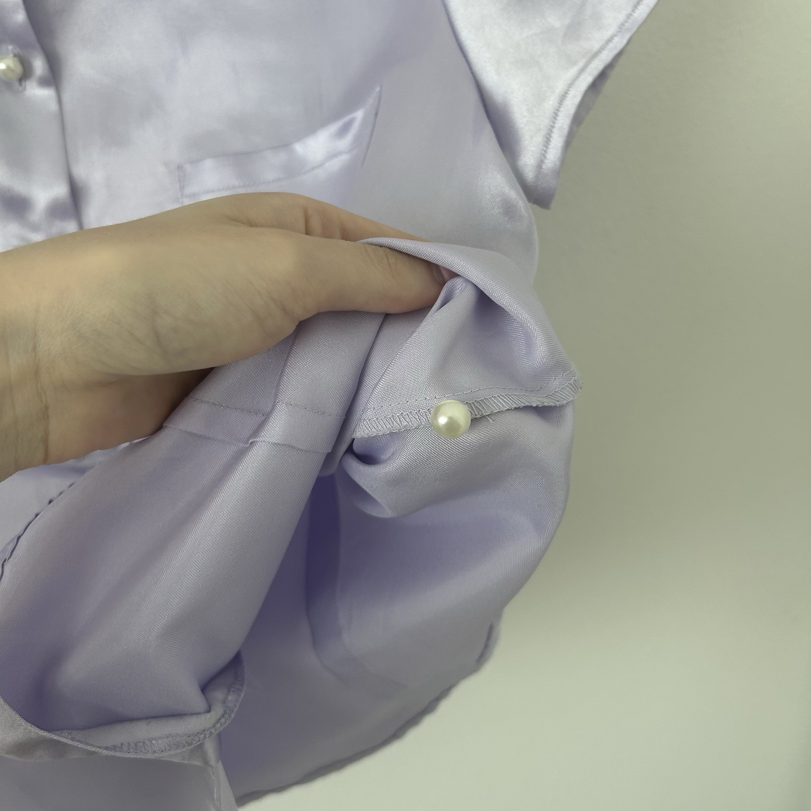 Vintage Amy Byer Lilac Silky Blouse Size S 90s Pearlescent Button Front