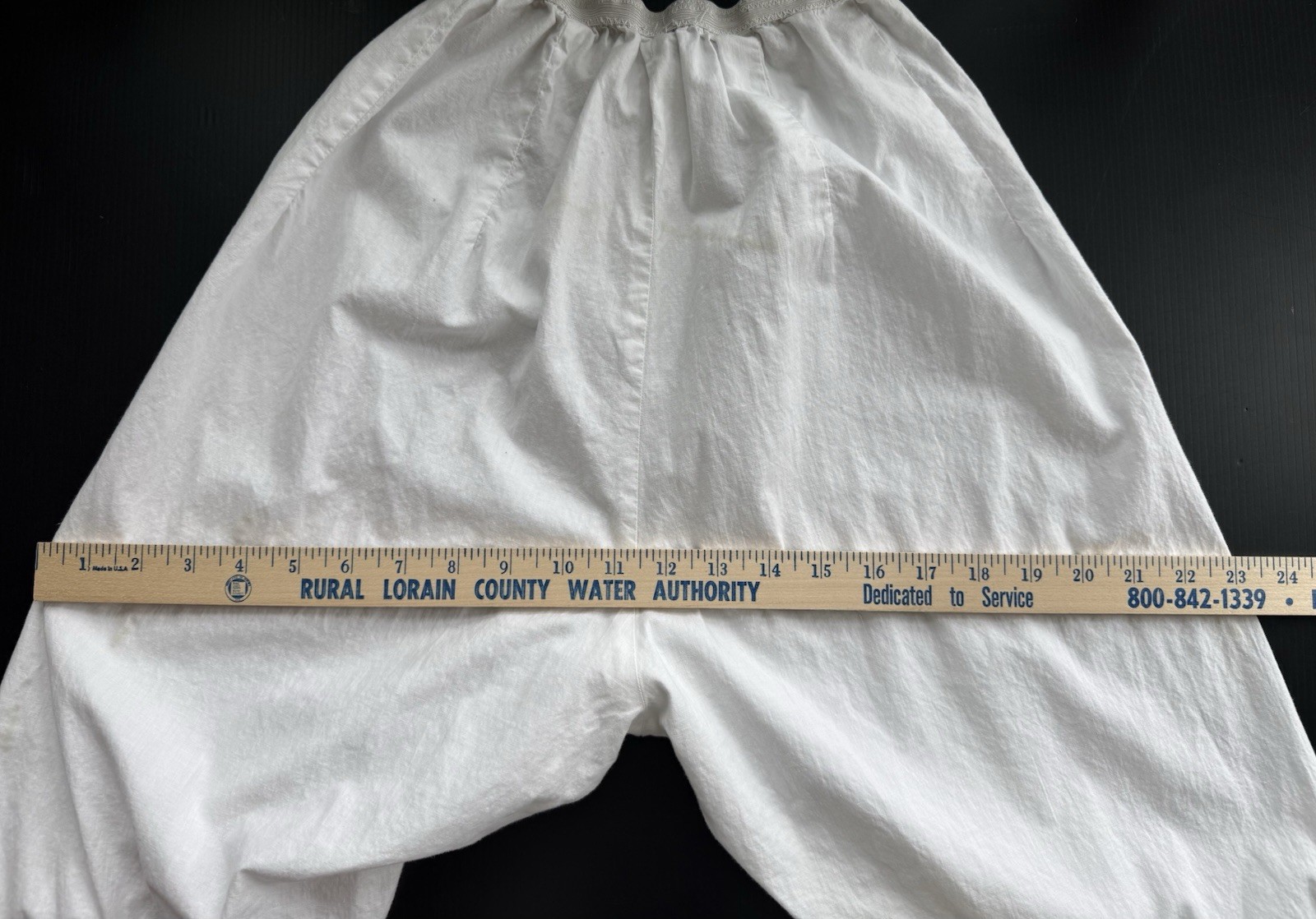 VINTAGE HANDMADE BLOOMERS RUFFLED HEM ELASTIC WAIST LONG PANTALOONS OFF WHITE