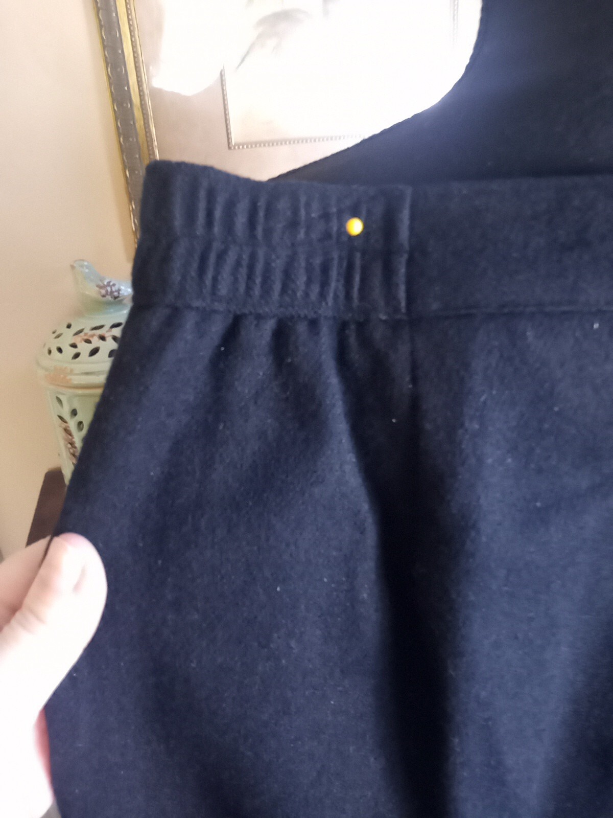 Vintage Sag Harbor Women’s Black 100% Wool Size 16 Skirt, Pockets