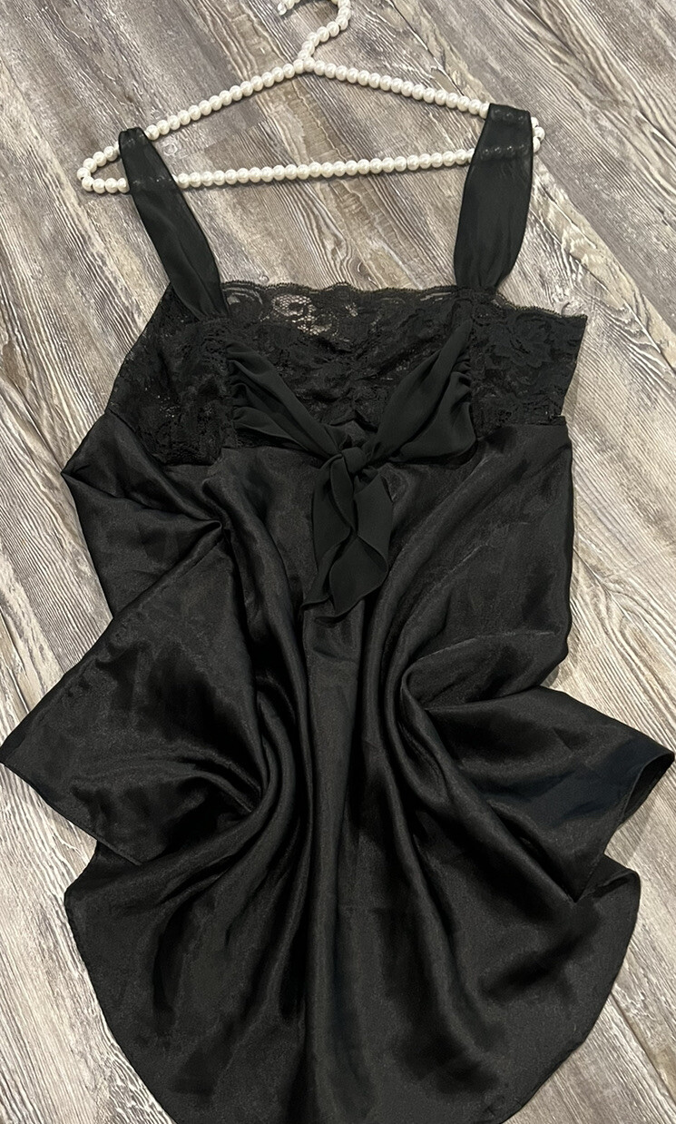 VTG CIRCA 2000 Women’s Black Laced Bodies Flowy Satin Skirt Nightgown Dress L