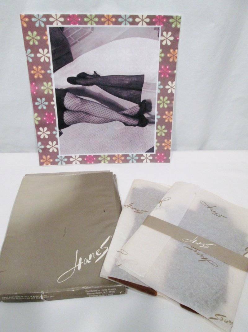 NOS Vtg HANES Cantrece Stockings 2 Pair Hosiery 100% Nylon Seamless 9.5 10 10.5