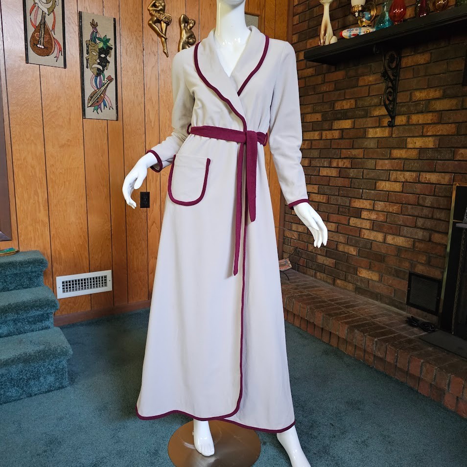 Vtg 70s Mod Vassarette Fleece Brunch Coat Belted Maxi Dressing Gown Robe XS/S/M
