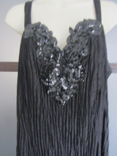 VINTAGE Dress Sz 14W XL 1X Black Crepe Sequin Applique Made in the USA Maxi Long