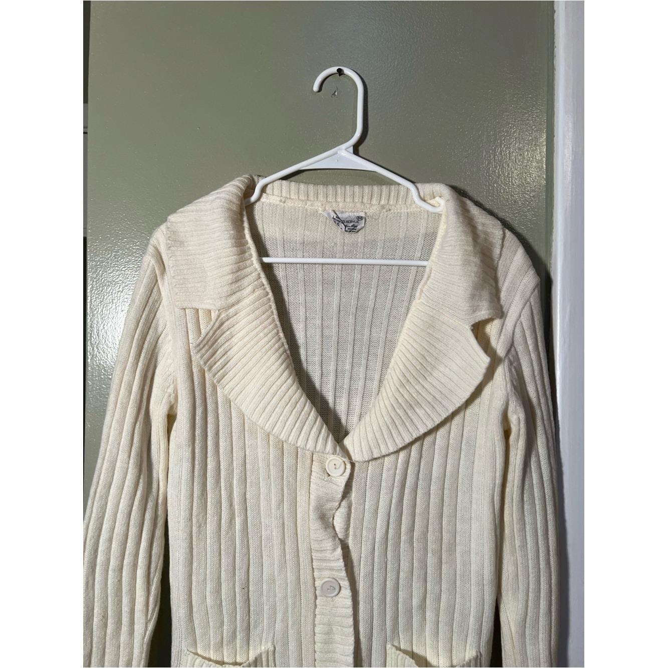 Vintage Kmart Women’s Size Medium Cardigan Sweater Cream White Collared Pockets