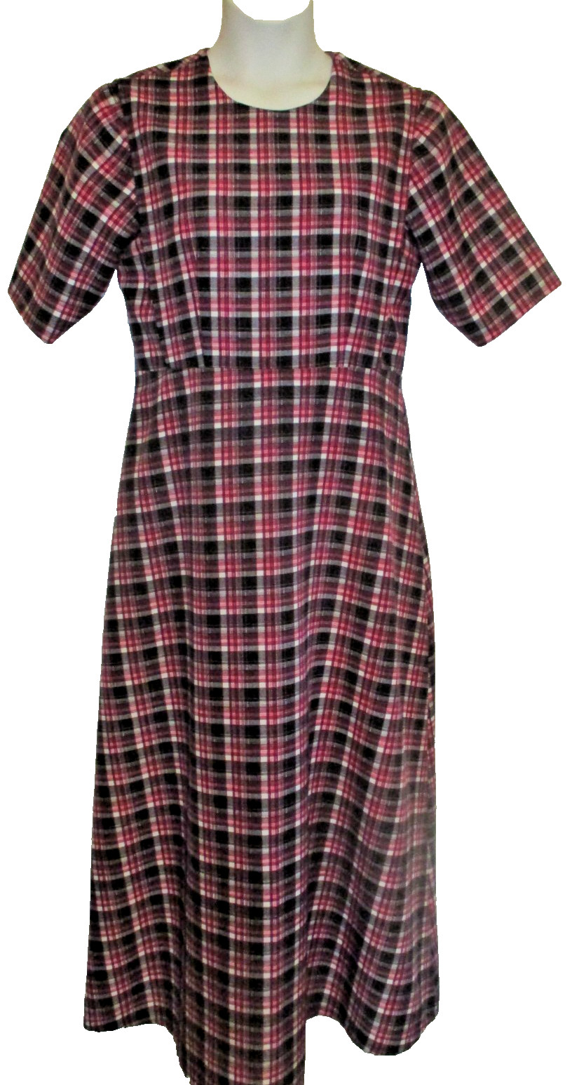 „Amish Mennonite Modest Cape Dress” 40” bust x 34″ Waist x 54.5″ Length Handmade