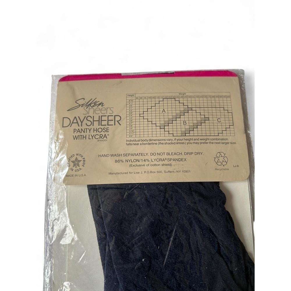 Pantyhose Vintage Femme Fatale Daysheer Navy Sheer Chic Hosiery Size B NIP