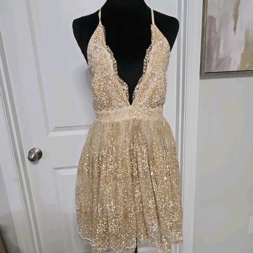 NWT Luxxel Elegant Ivory Glitter Overlay Deep V-Neck Dress Women’s Wedding Small