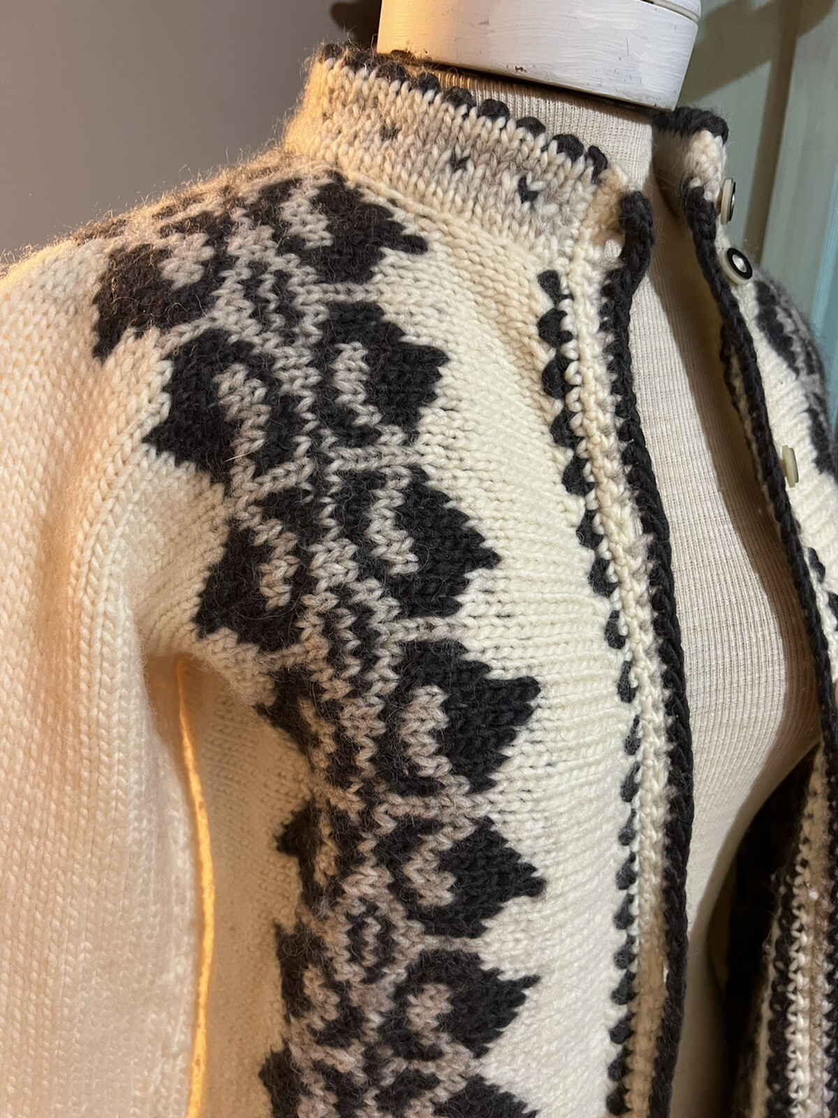 Vintage Handknits of New Zealand Wool Cardigan Sweater Women’s Small S
