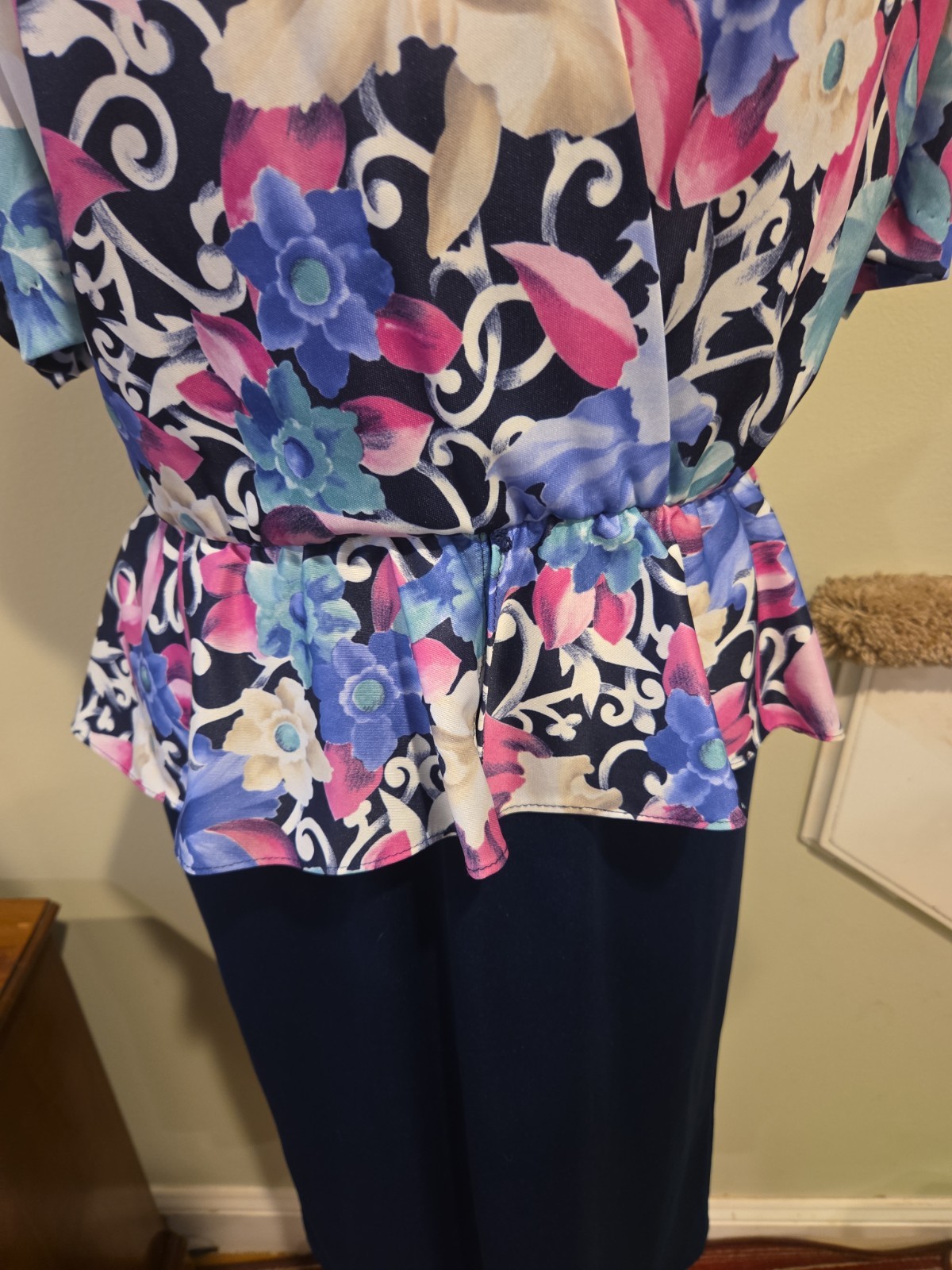 Jenny Petites Vintage floral Pop art Dress Blue Floral Puss Sleeve Pencil Skirt