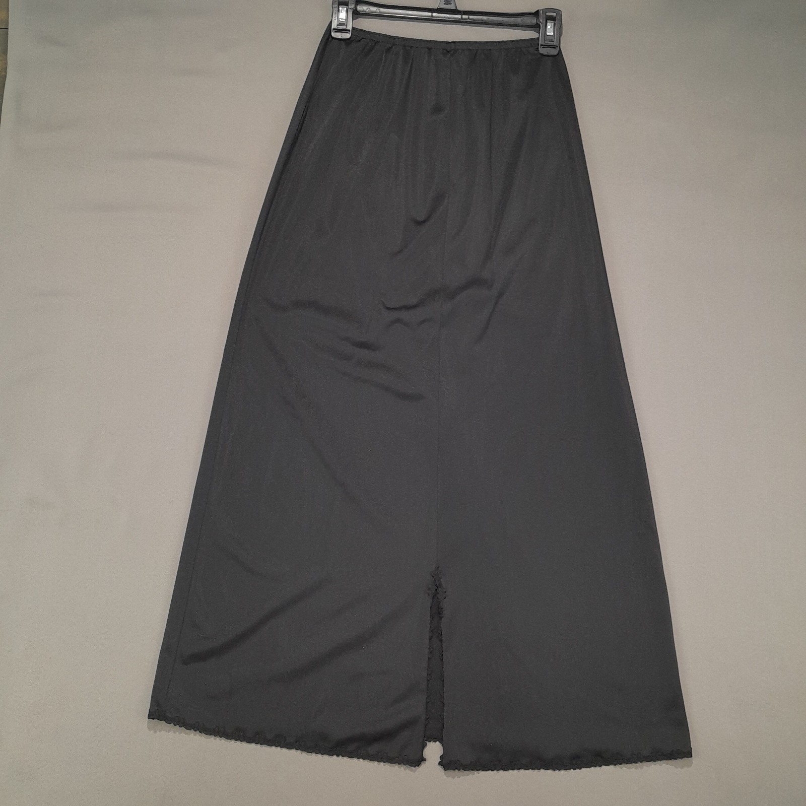 Olga Womens Half Slip M/L Elastic Waist 26″ Black Midi 36″ Nylon Vintage USA
