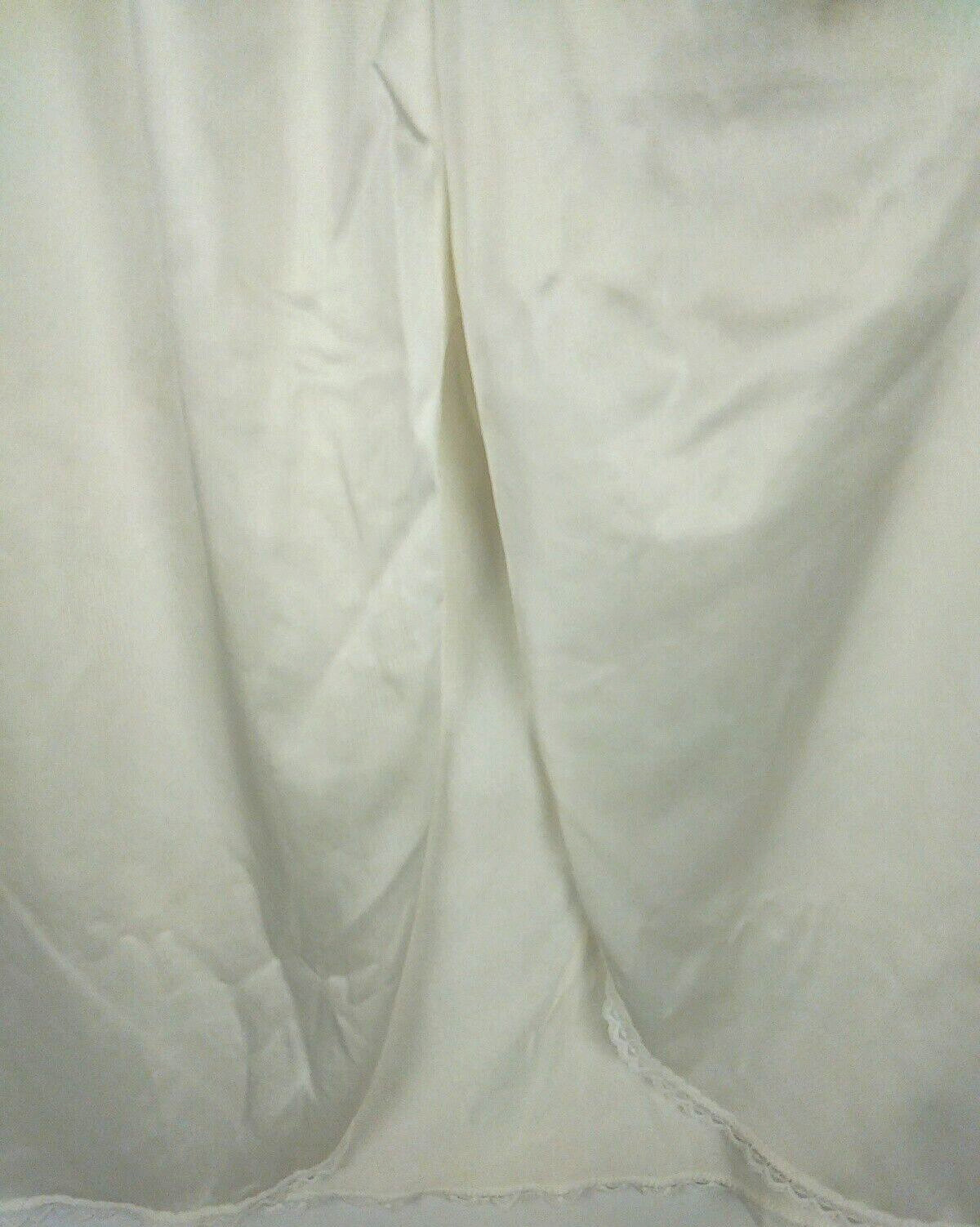 Vassarette Ladies 100% Nylon White 25″ Long Half Slip Size M (63)