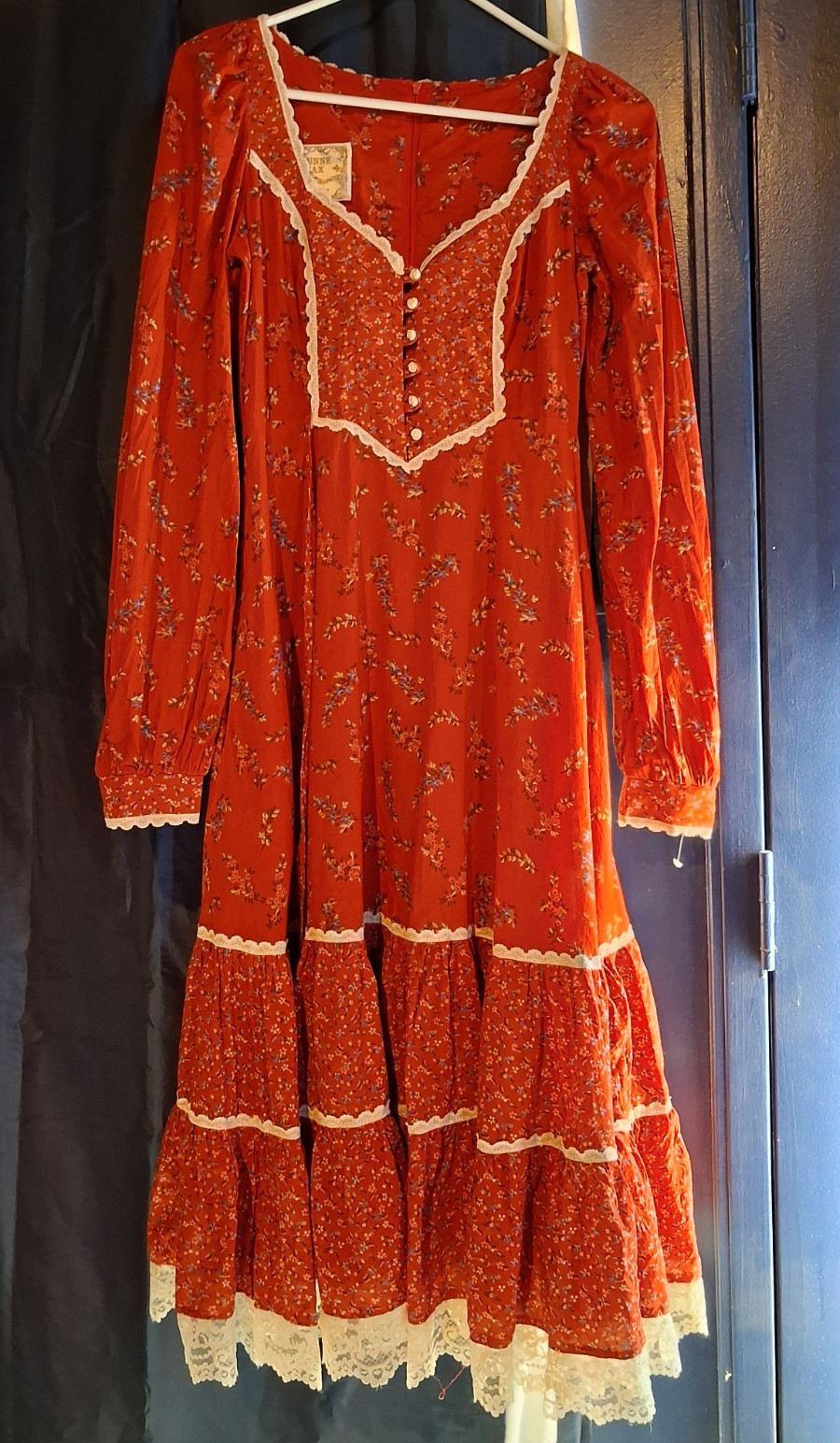 Gunne Sax 1970s Red Floral Prairie Cotton Dress Lace Trim Long Sleeve Size 9.