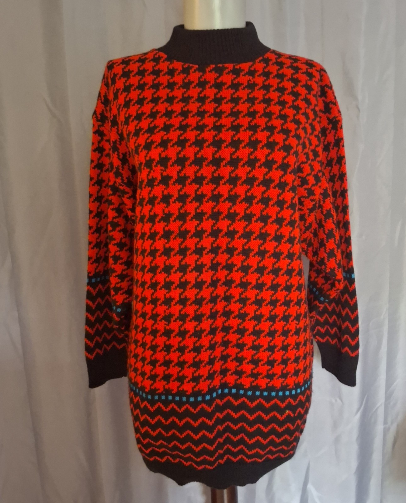 Vintage 80s Oversized Sweater mock turtleneck Abstract pattern Bold Colors L