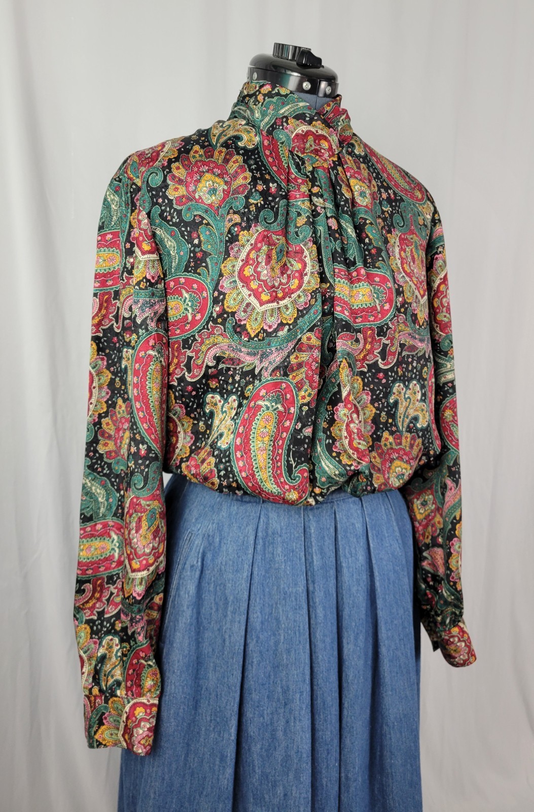 Vintage Notations Black/Red/Green/Brown Paisley Print Blouse Size 12