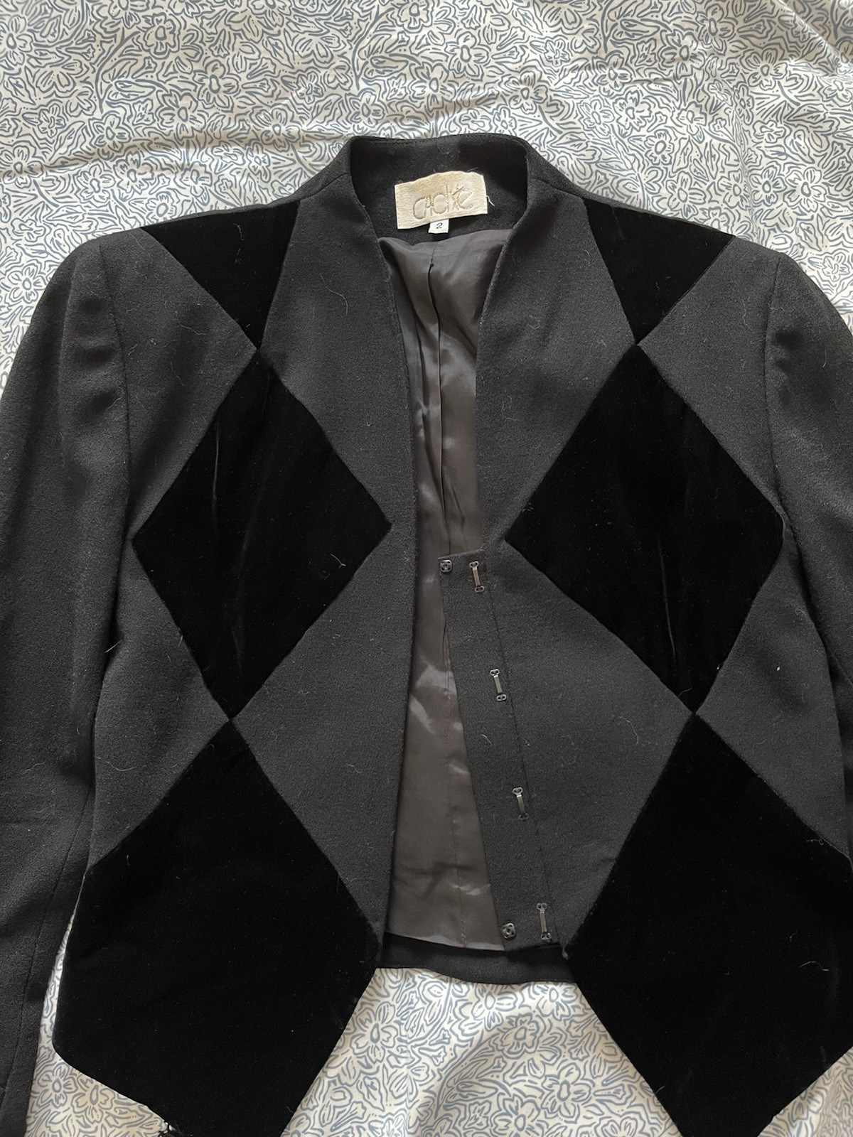 Amazing Vintage Cache Black Wool & Velvet Harlequin Crop Jacket Tassels Sz 2/XS