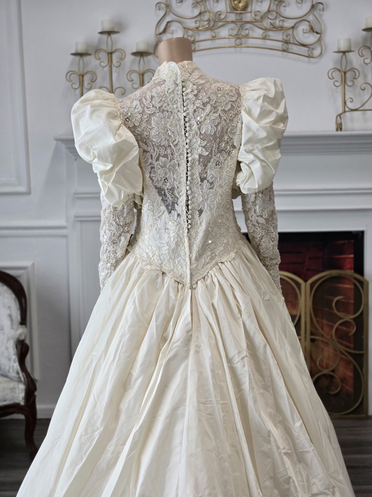 Demetrios Vintage 80s Ivory Alencon Lace Taffeta Long Sleeve Wedding Dress sz 10