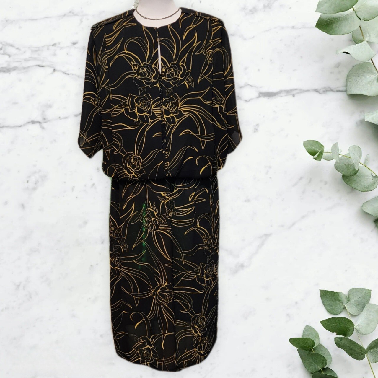 Petites Perceptions 80’s Vintage Black & Gold Rose Dress