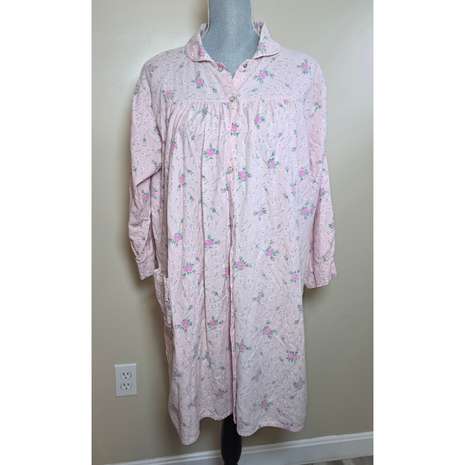 Lady Lindsay Vintage Pink Floral Cotton Flannel Nightgown Long Sleeve Large 9070