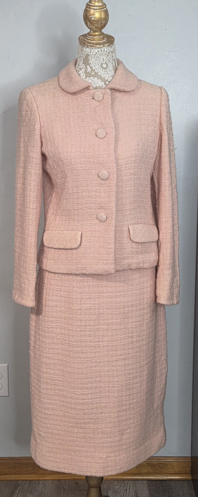 Vintage DAVIDOW PINK Skirt Suit 2 pc Set Small Frederick & Nelson Jackie O 60s
