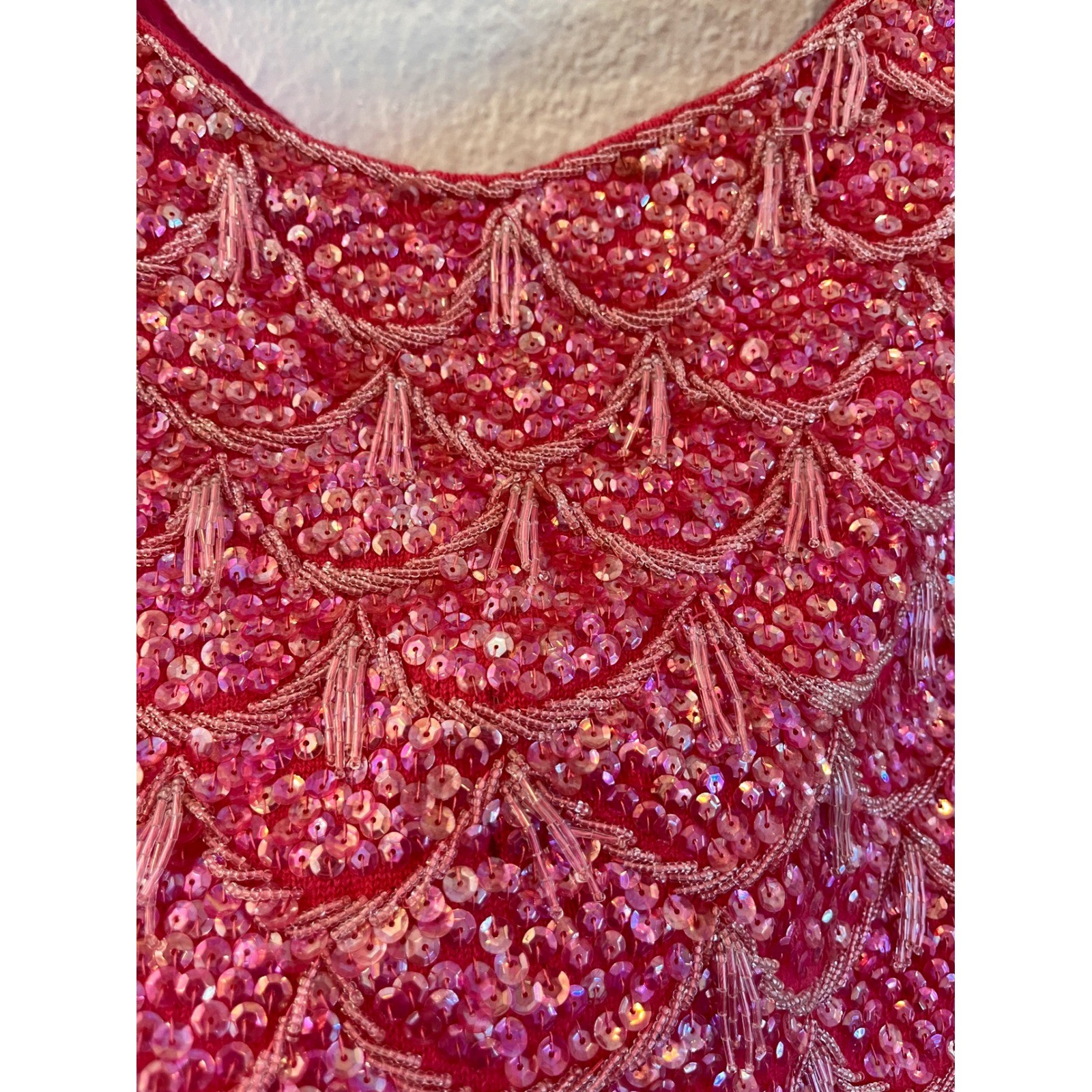 Sequin Tassel Zephyr Wool Vintage Med Hot Pink Mermaid Scale Beaded Tank Top