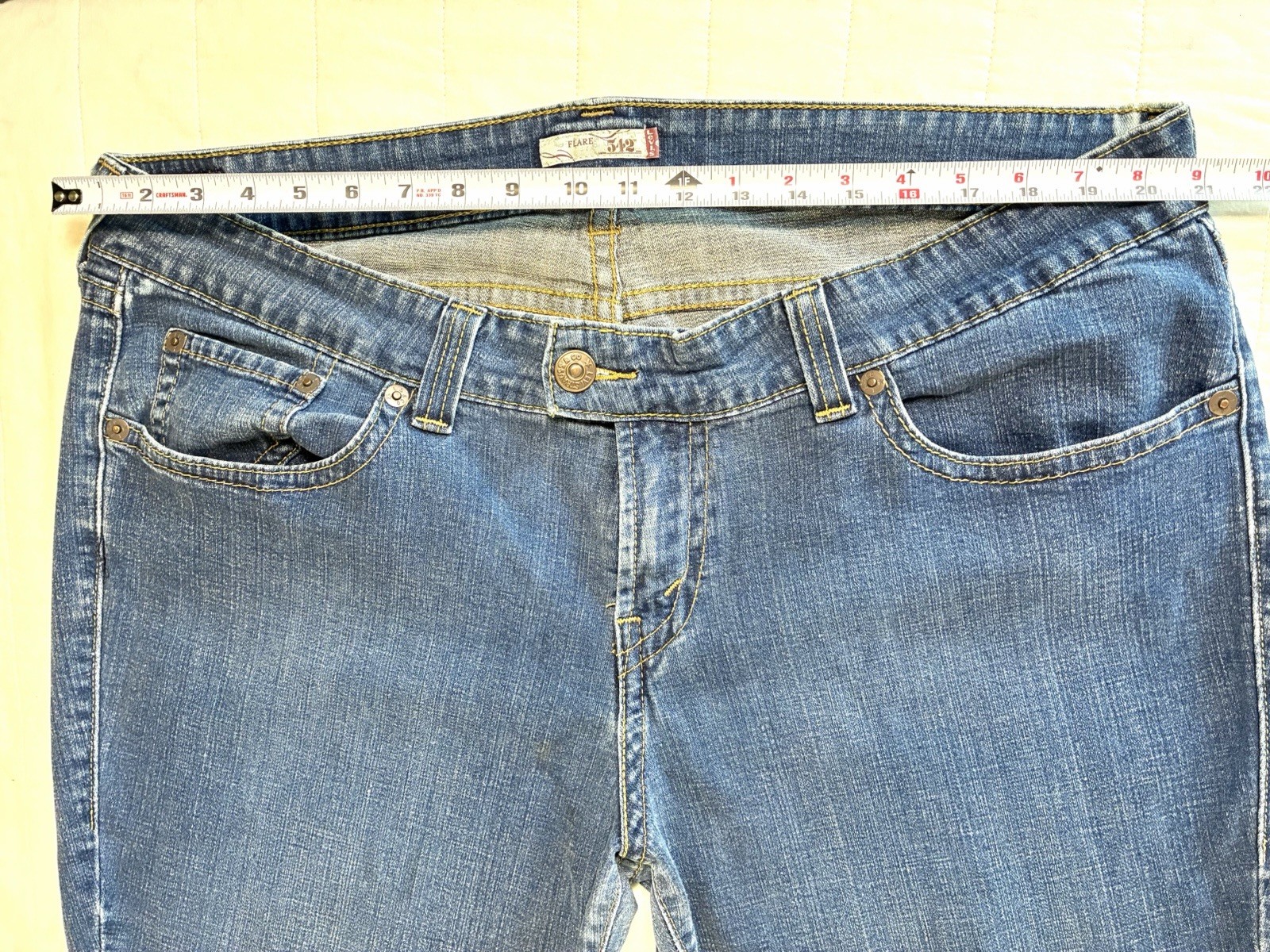 Levi’s 542 Women’s Plus Size 22W Medium Flare Jeans Flap Pocket Blue Y2K 2008