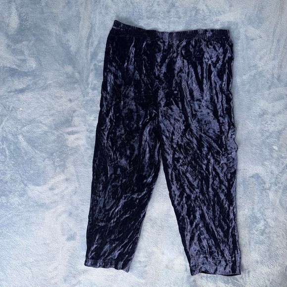 Vintage carol Navy capri pants with elastic waistband and cuffs women size 12