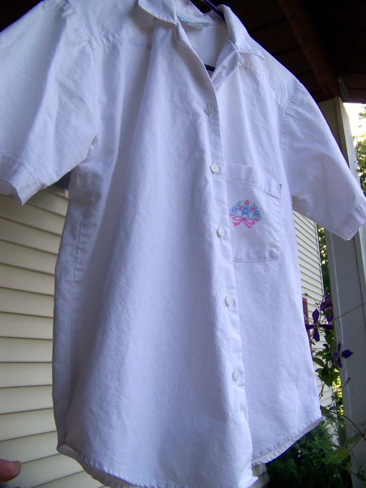 EUC Fire Islander Bright White Blouse Top Embroidered Floral Pocket