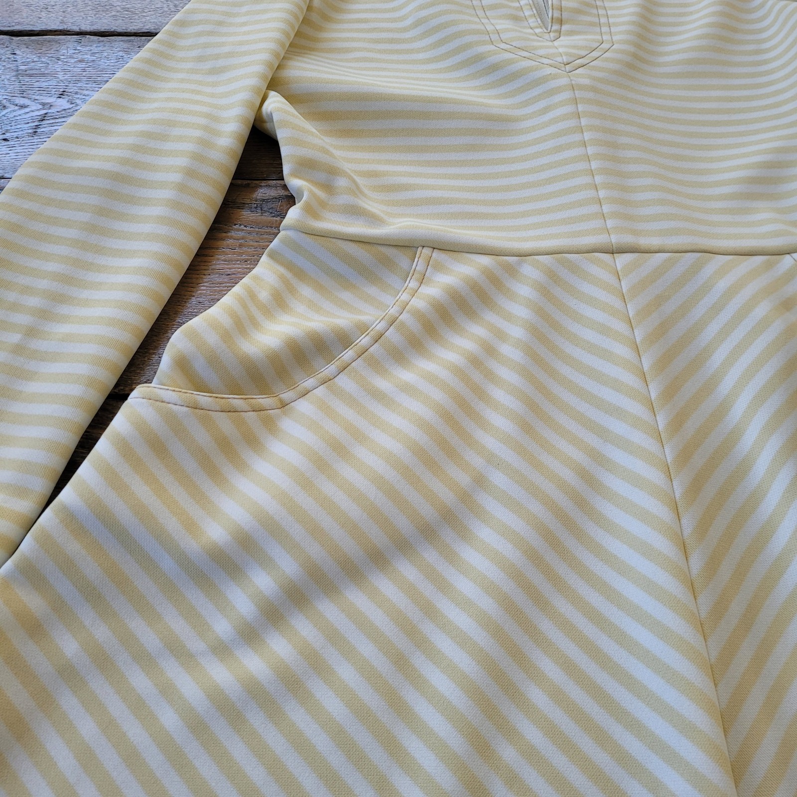 VTG Fit Flare Dress M Butter Yellow Ivory Stripe Pockets Stretch USA Retro Comfy
