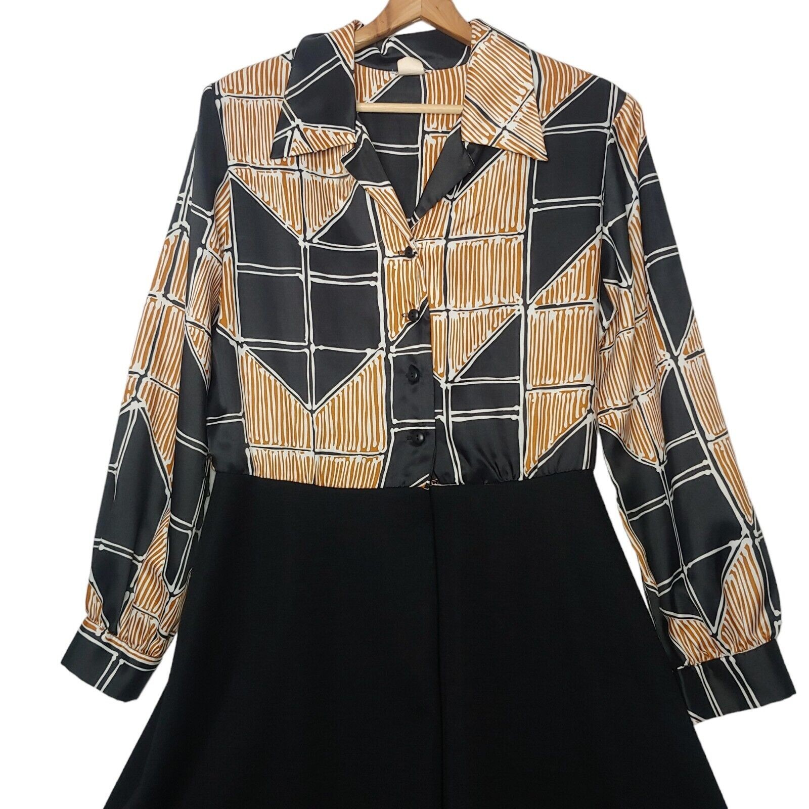 Vintage 1970s Dress Size 6 Wool Polyester Black Brown Button Collared Secretary