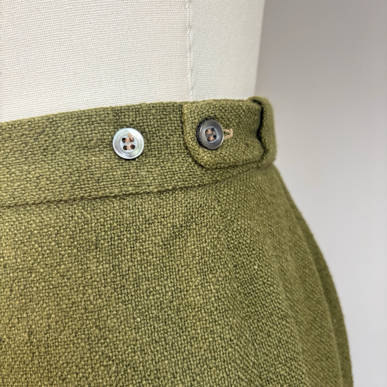 Vintage 1960’s Olive Green Cigarette Pants Size XS