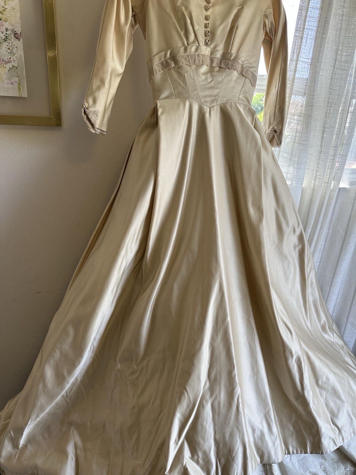 1950s Vintage Priscilla Of Boston Ivory Satin Gown V Bodice /Neck 3/4 Sleeve
