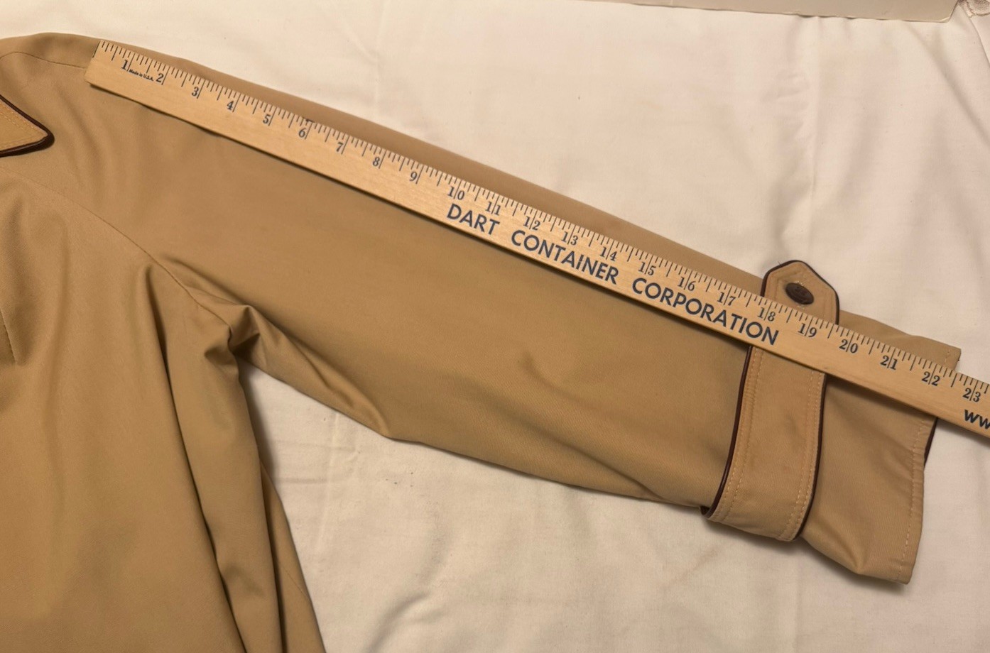 Vintage Eitenne Aigner Women’s 14 Reversible Car Coat Tan & Burgundy Hong Kong
