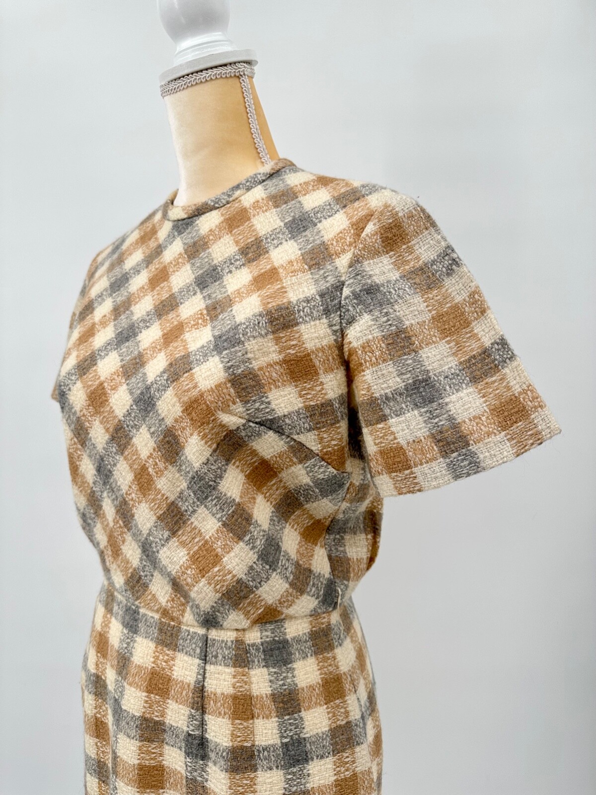 Vintage 60’s / 70’s Parade NY Women’s Bouclé Sheath Dress Bias Plaid Size S/M
